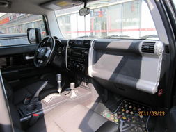 探索台州市鑫鹏二手车经纪的丰田FJ酷路泽4.0 二手旅行车的理想选择